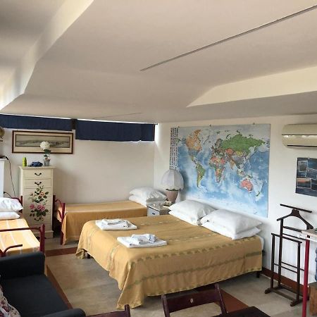Camilla House Bed and Breakfast Santa Marinella Exteriör bild
